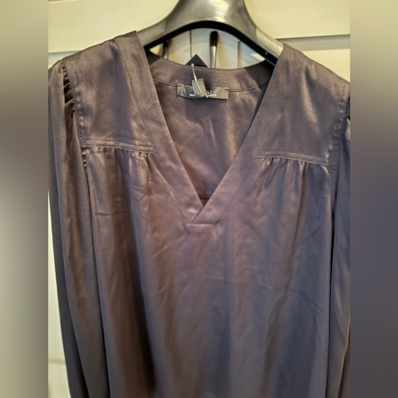 NWT White House Black Market Satin Elegant Black Blouse SZ L - Picture 5 of 16